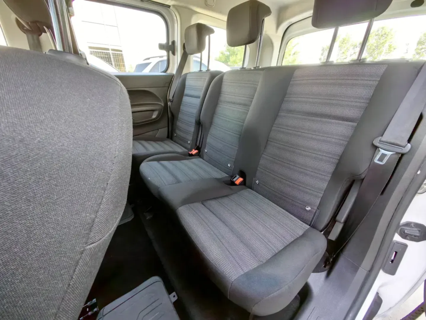 Cumpara/ Vinde online Opel Combo 2022 SH, la cel mai bun pret pentru tine!