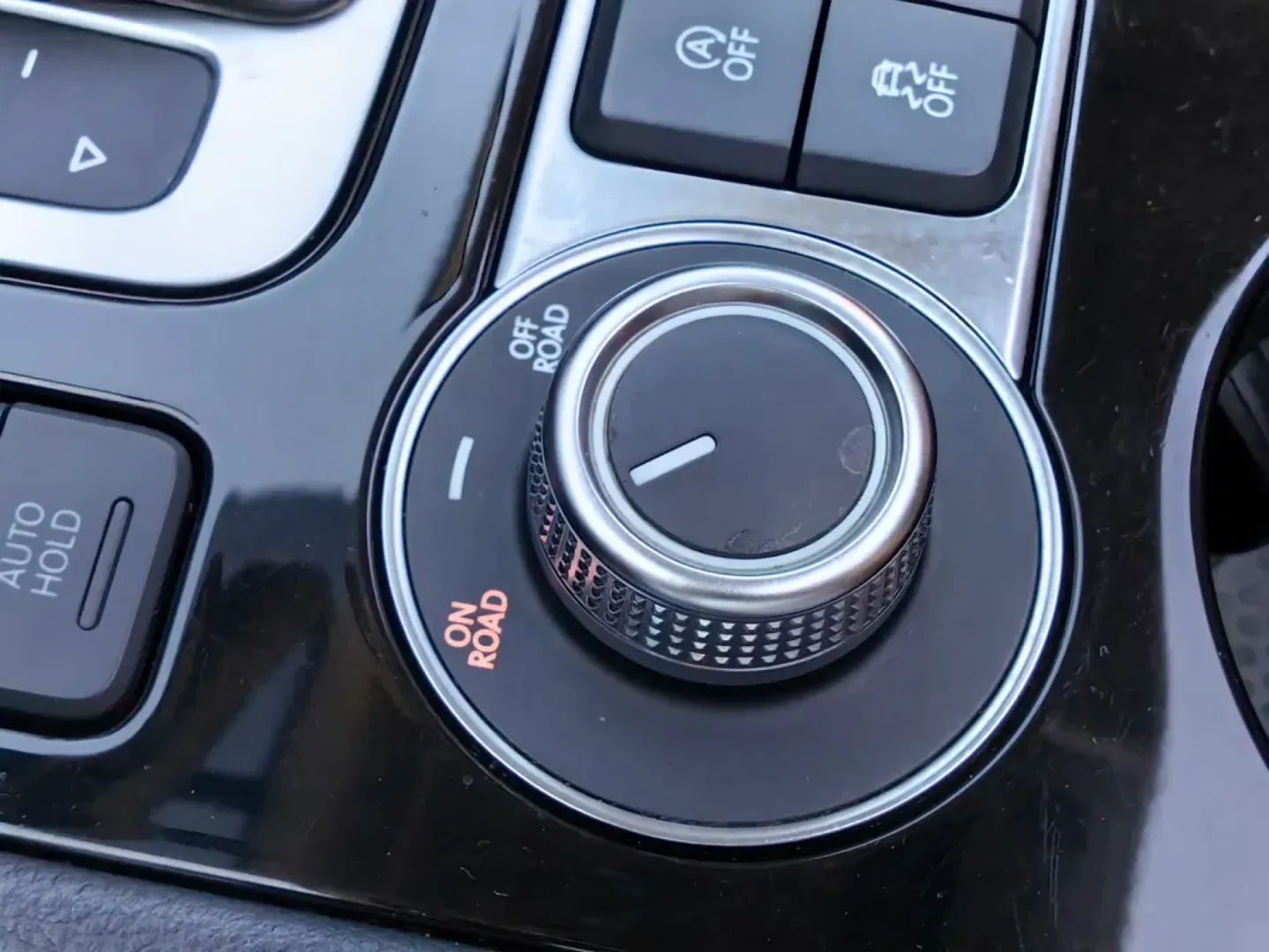 Cumpara/ Vinde online Volkswagen Touareg 2017 SH, la cel mai bun pret pentru tine!