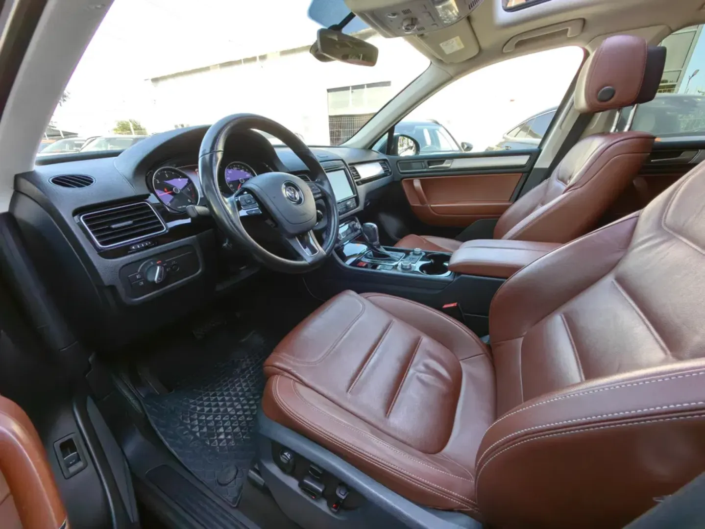 Cumpara/ Vinde online Volkswagen Touareg 2017 SH, la cel mai bun pret pentru tine!