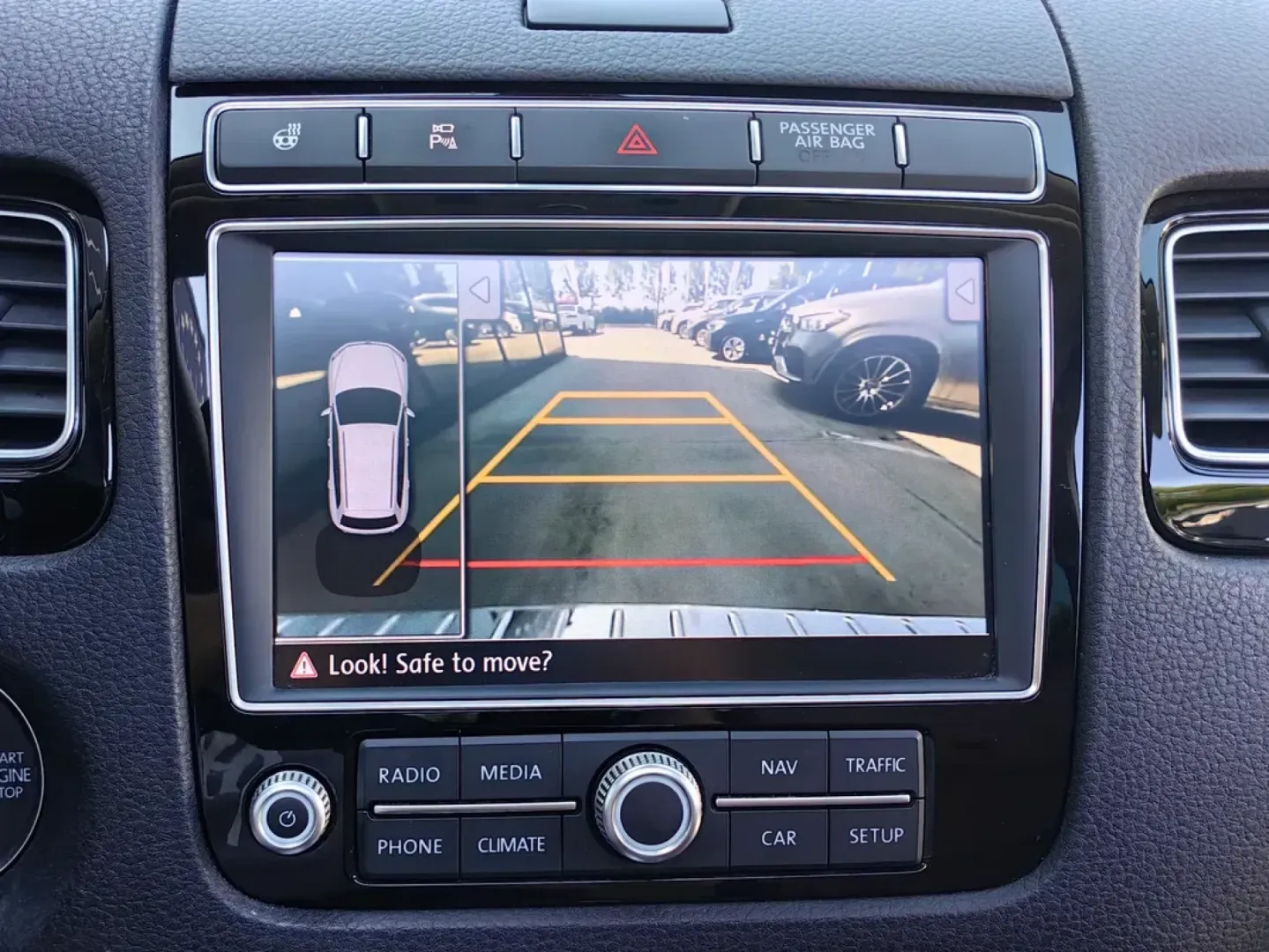 Cumpara/ Vinde online Volkswagen Touareg 2017 SH, la cel mai bun pret pentru tine!