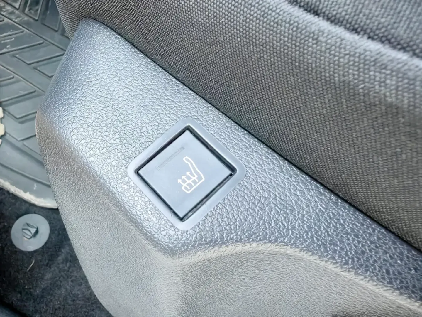 Cumpara/ Vinde online Opel Combo 2022 SH, la cel mai bun pret pentru tine!