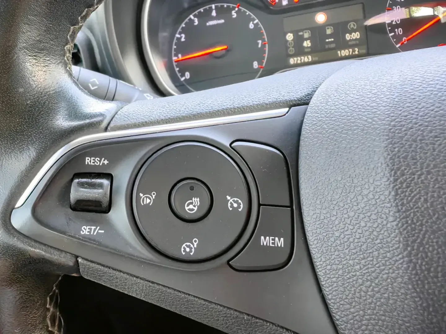 Cumpara/ Vinde online Opel Combo 2022 SH, la cel mai bun pret pentru tine!