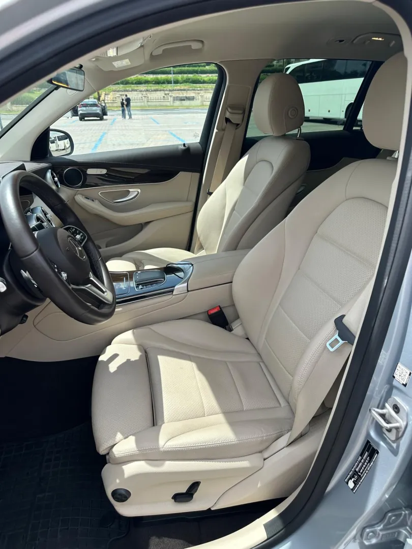 Cumpara/ Vinde online Mercedes-Benz GLC 300 2021 SH, la cel mai bun pret pentru tine!