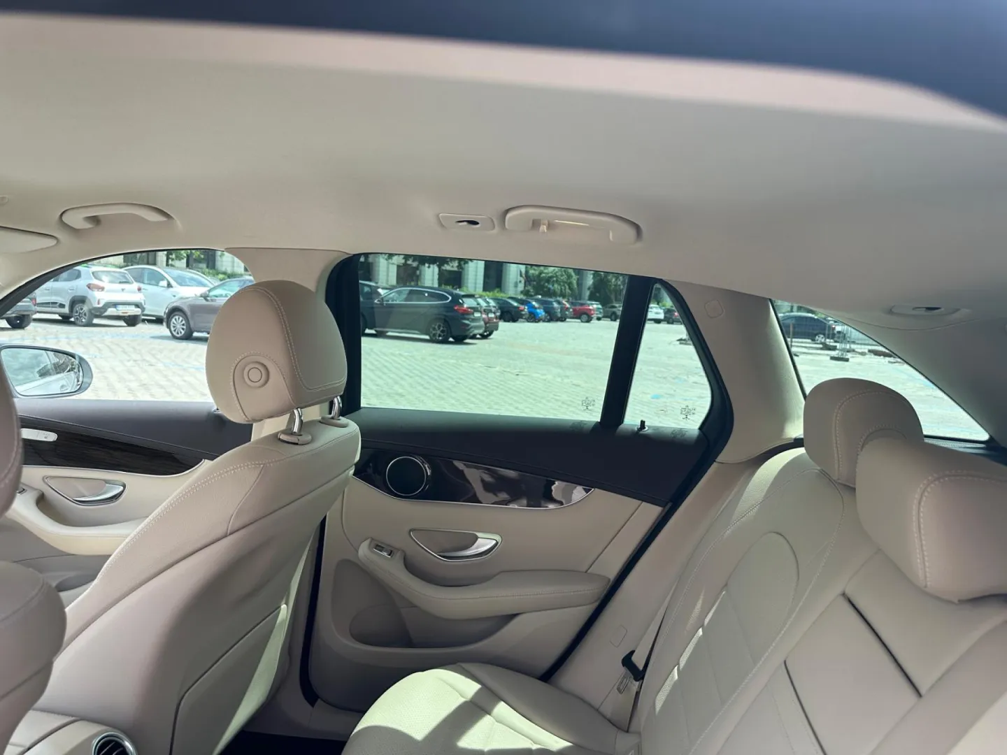 Cumpara/ Vinde online Mercedes-Benz GLC 300 2021 SH, la cel mai bun pret pentru tine!