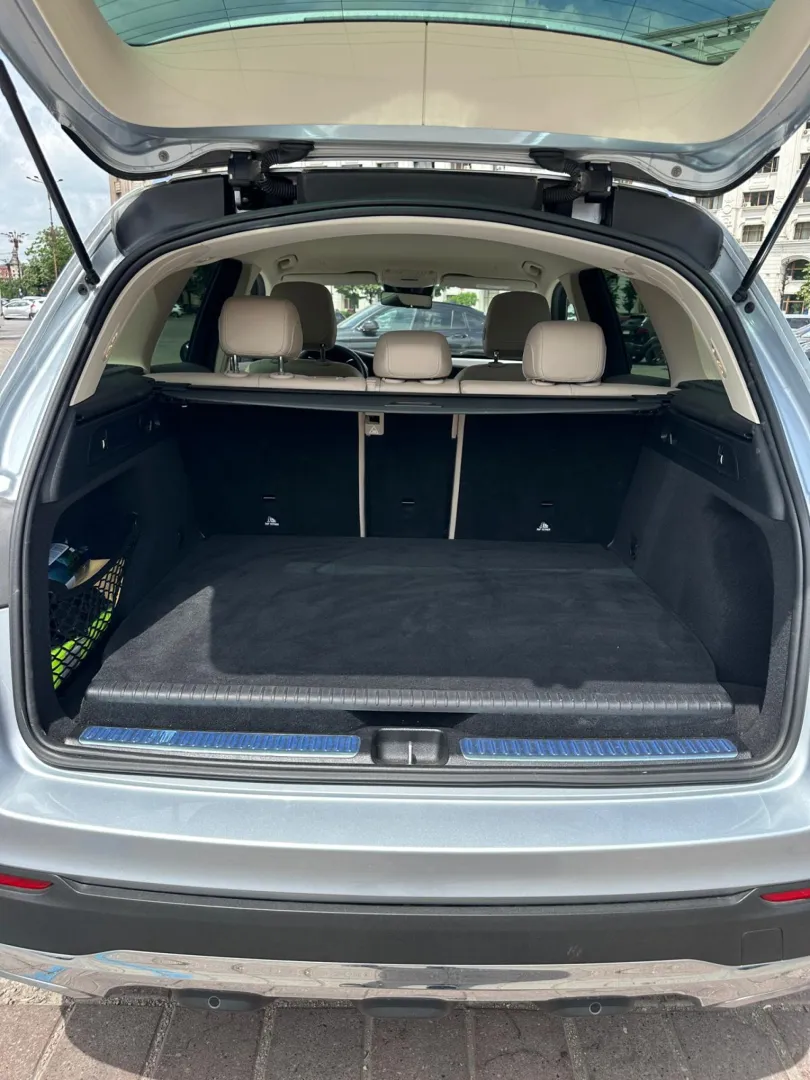 Cumpara/ Vinde online Mercedes-Benz GLC 300 2021 SH, la cel mai bun pret pentru tine!