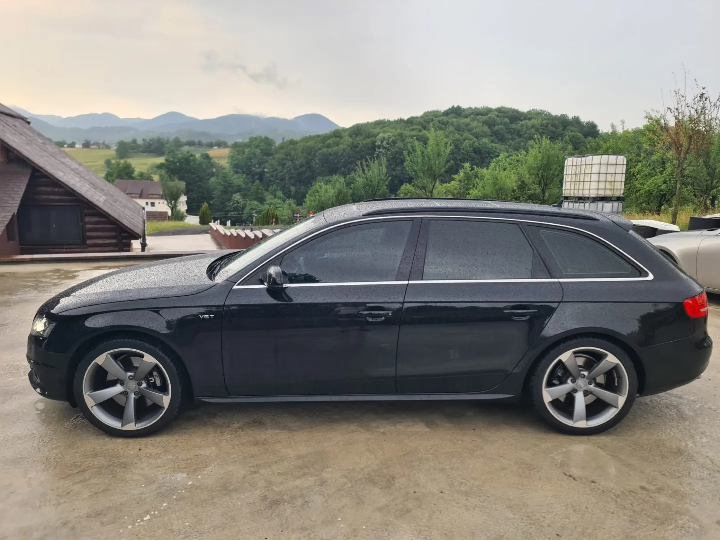 Cumpara/ Vinde online Audi S4 2010 SH, la cel mai bun pret pentru tine!