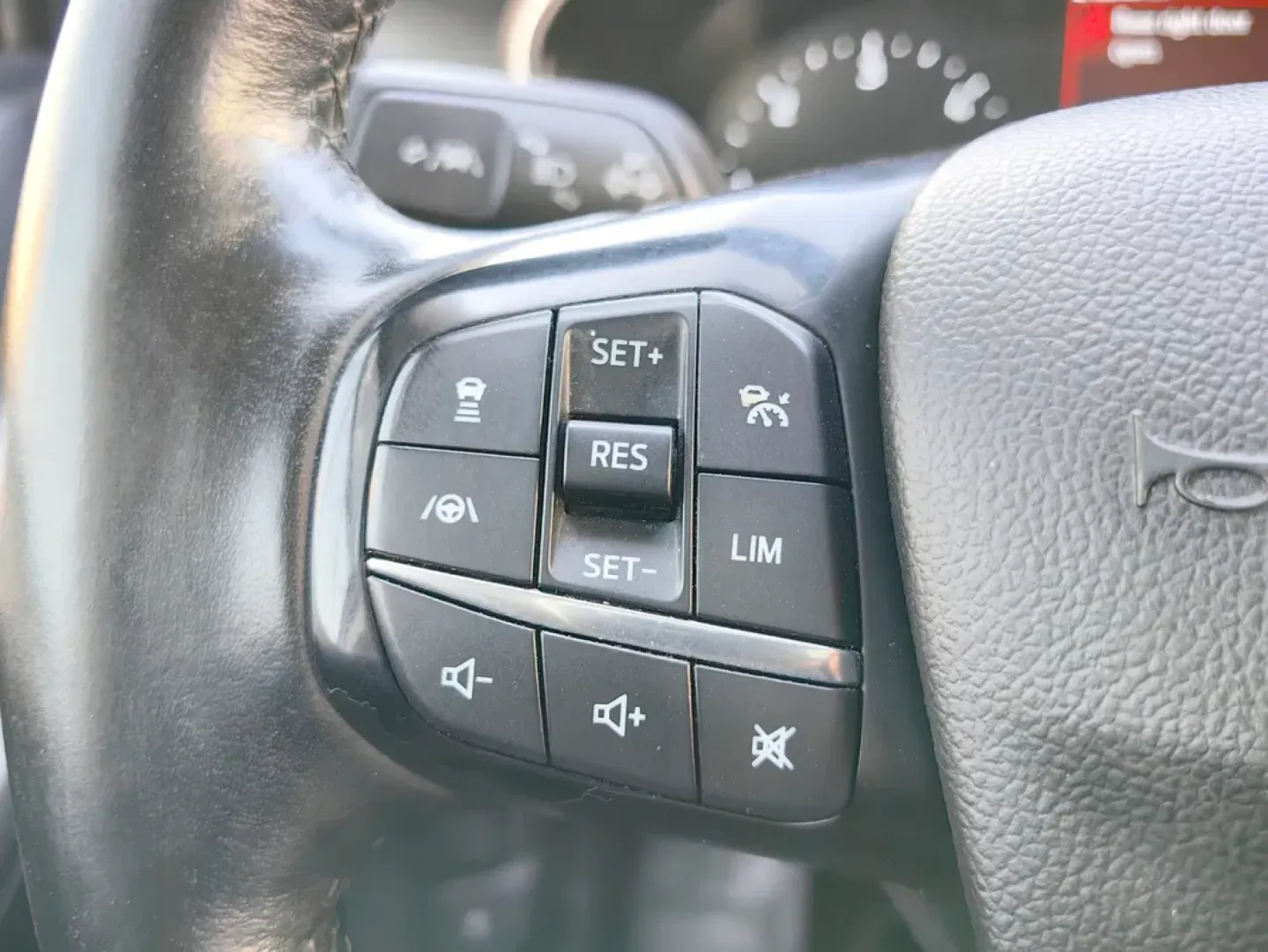 Cumpara/ Vinde online Ford Focus 2021 SH, la cel mai bun pret pentru tine!