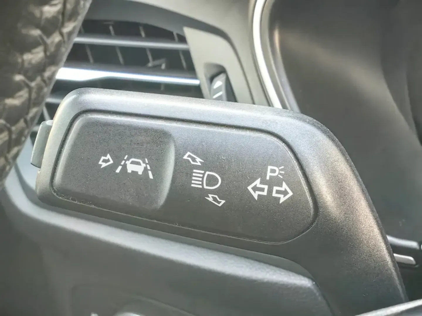 Cumpara/ Vinde online Ford Focus 2021 SH, la cel mai bun pret pentru tine!