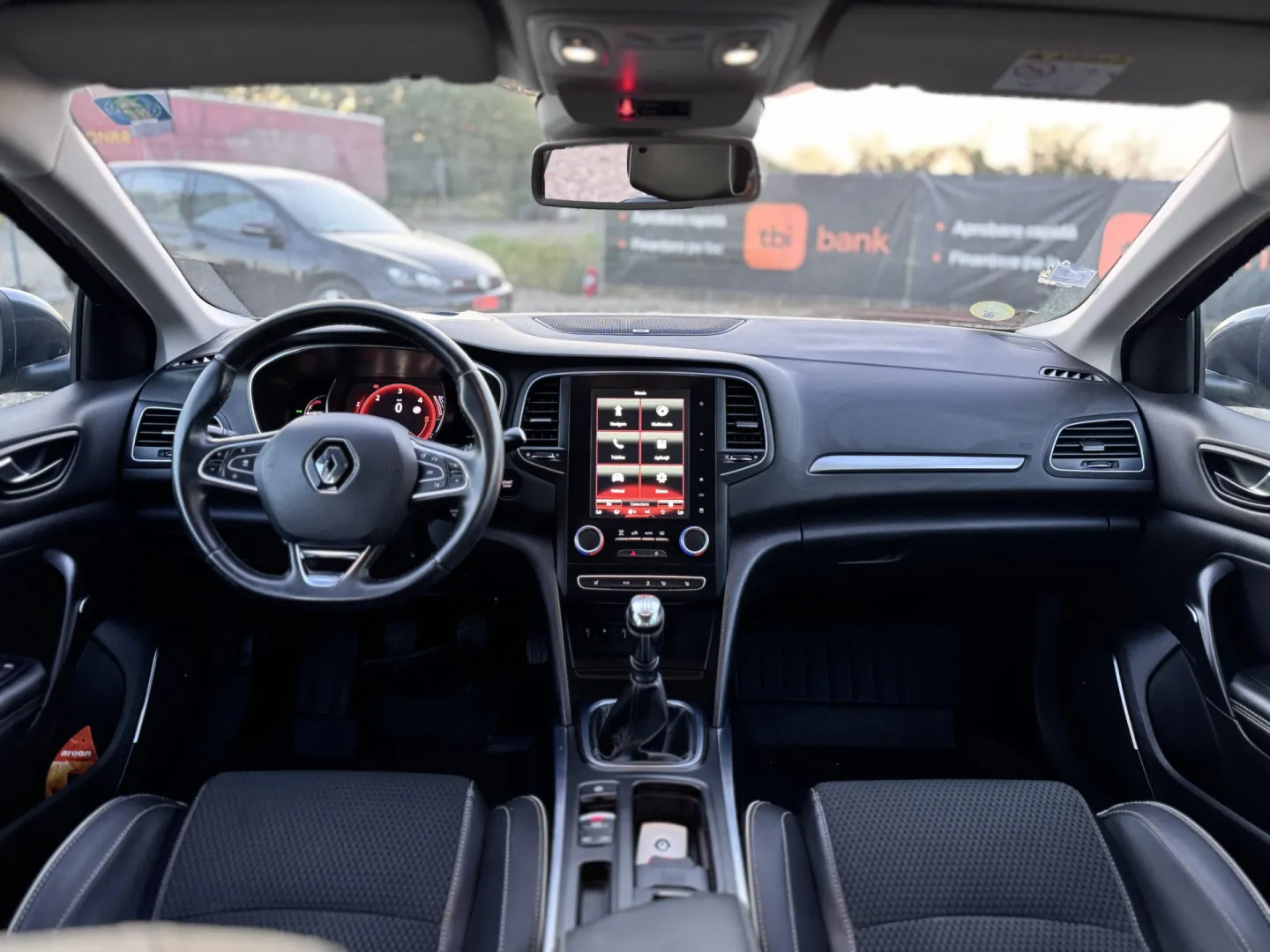 Cumpara/ Vinde online Renault  Megane 2016 SH, la cel mai bun pret pentru tine!