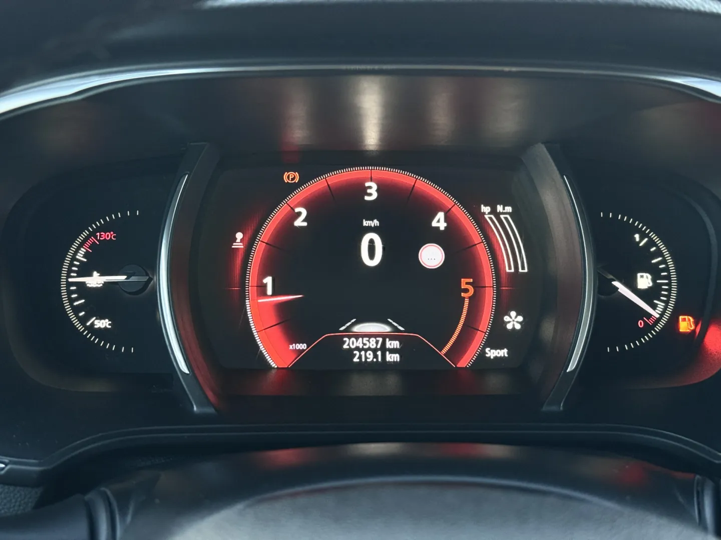 Cumpara/ Vinde online Renault  Megane 2016 SH, la cel mai bun pret pentru tine!