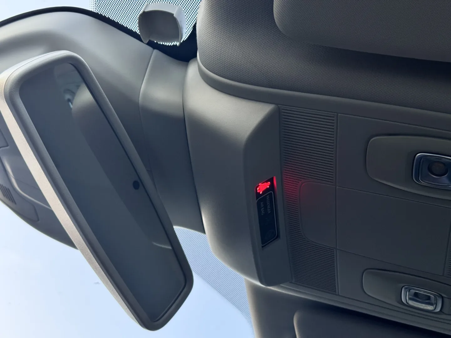 Cumpara/ Vinde online Renault  Megane 2016 SH, la cel mai bun pret pentru tine!