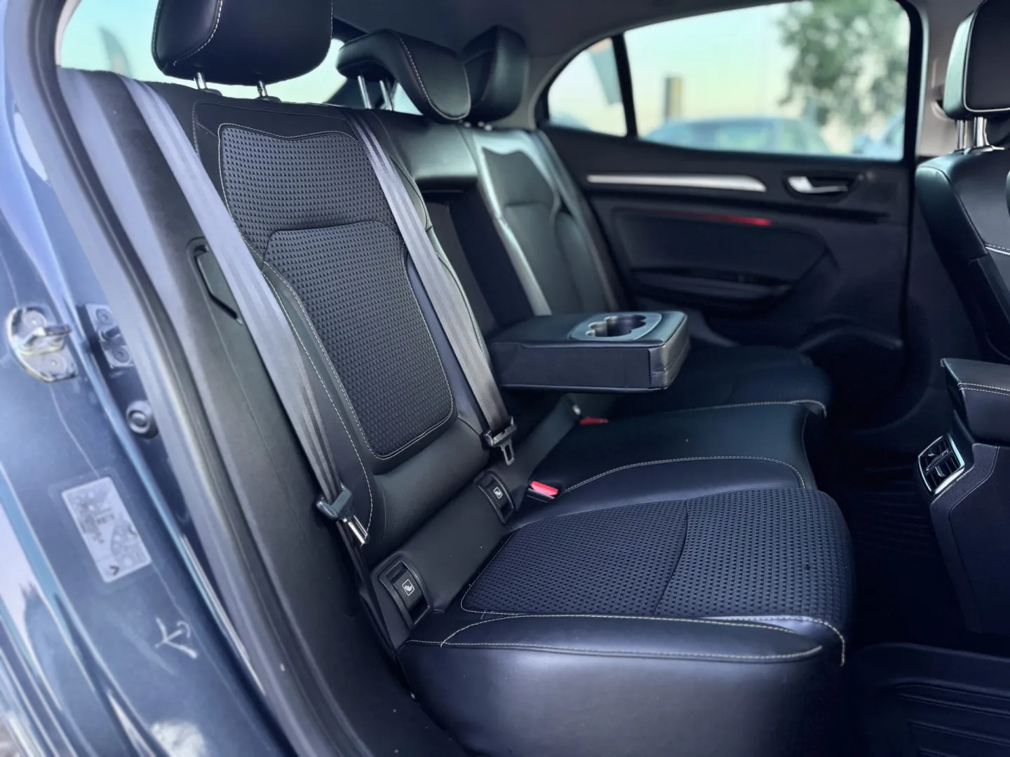 Cumpara/ Vinde online Renault  Megane 2016 SH, la cel mai bun pret pentru tine!