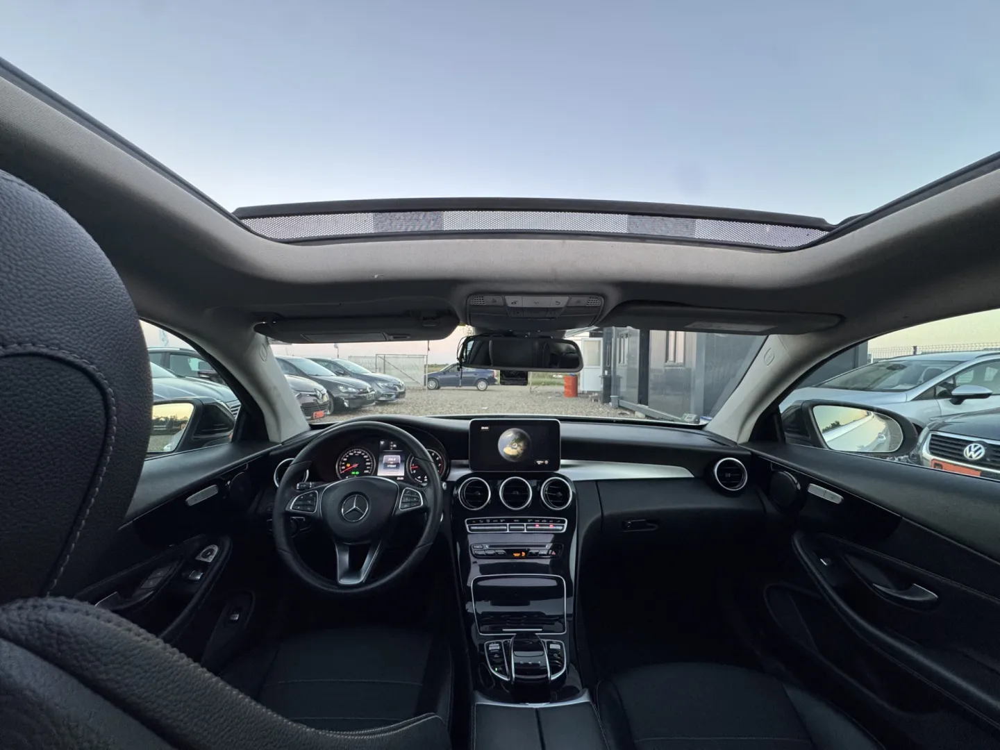 Cumpara/ Vinde online Mercedes-Benz C-Class 2016 SH, la cel mai bun pret pentru tine!