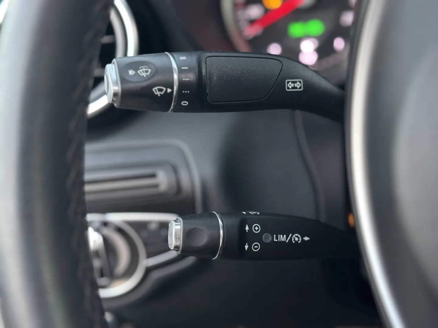 Cumpara/ Vinde online Mercedes-Benz C-Class 2016 SH, la cel mai bun pret pentru tine!