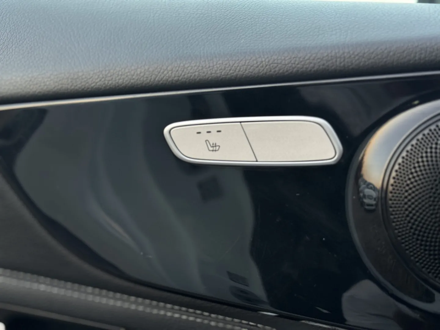 Cumpara/ Vinde online Mercedes-Benz C-Class 2016 SH, la cel mai bun pret pentru tine!