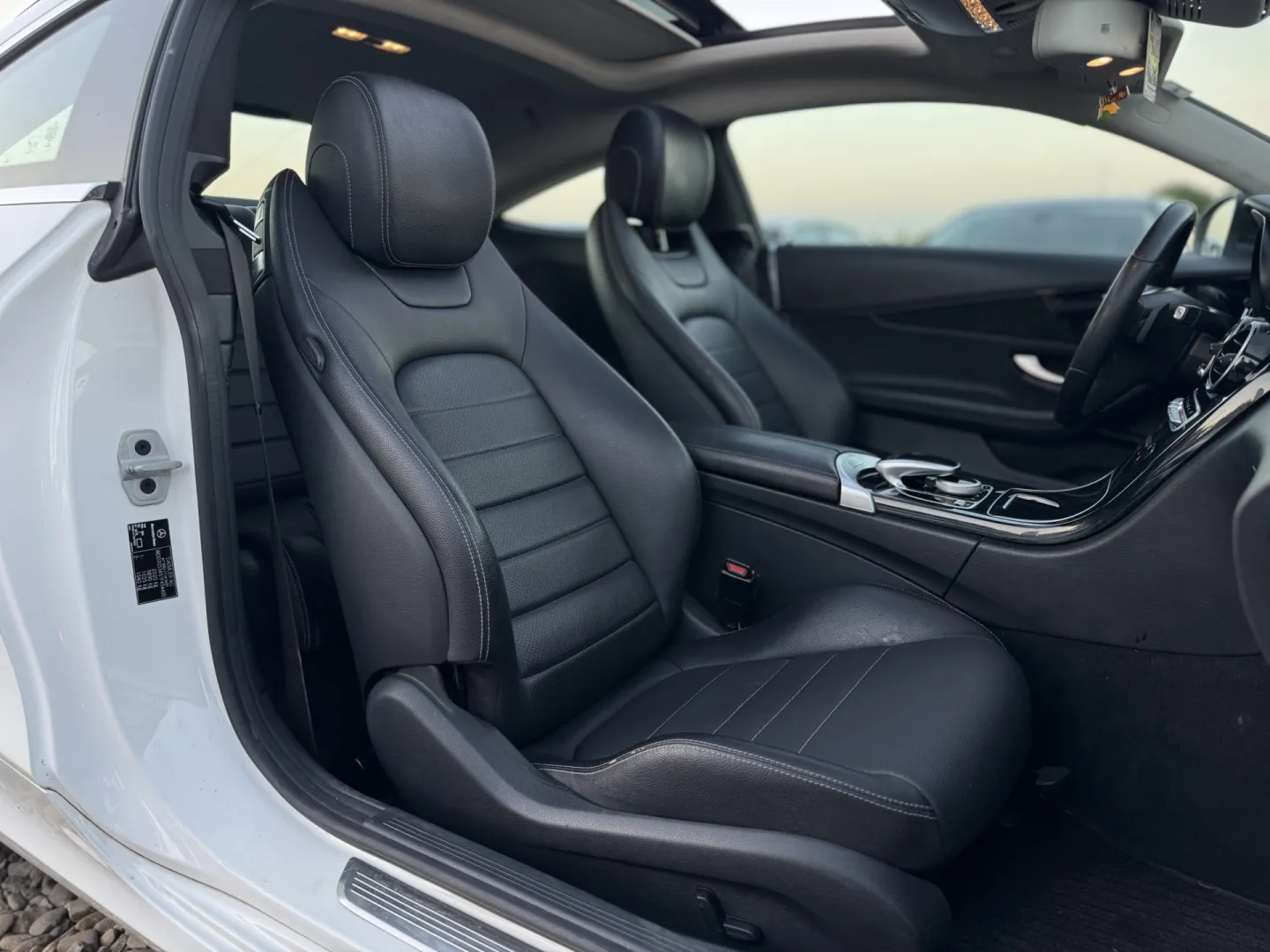 Cumpara/ Vinde online Mercedes-Benz C-Class 2016 SH, la cel mai bun pret pentru tine!