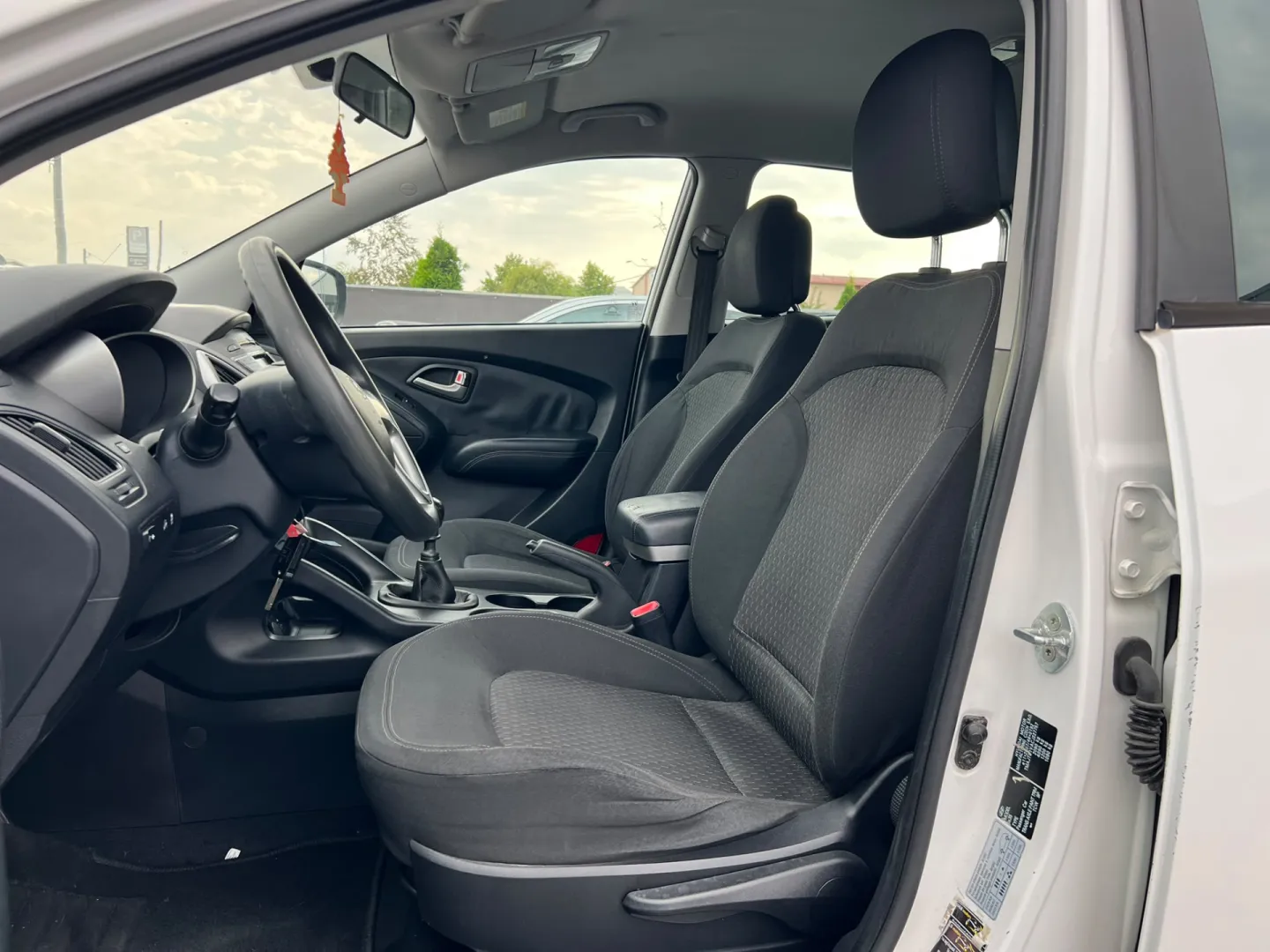 Cumpara/ Vinde online Hyundai iX35 2.0 CRDI Classci 2WD 2011 SH, la cel mai bun pret pentru tine!