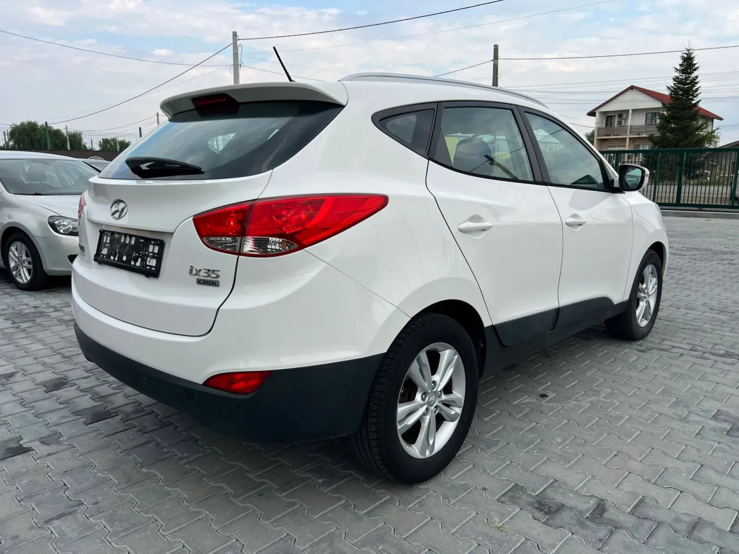 Cumpara/ Vinde online Hyundai iX35 2.0 CRDI Classci 2WD 2011 SH, la cel mai bun pret pentru tine!
