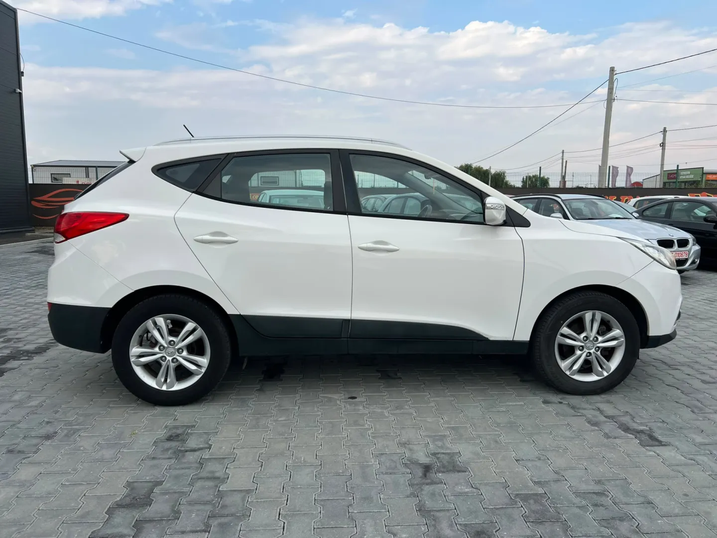 Cumpara/ Vinde online Hyundai iX35 2.0 CRDI Classci 2WD 2011 SH, la cel mai bun pret pentru tine!