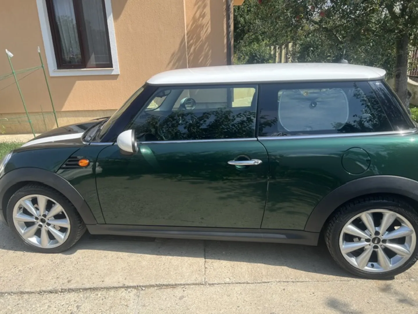 Cumpara/ Vinde online MINI Cooper 2010 SH, la cel mai bun pret pentru tine!