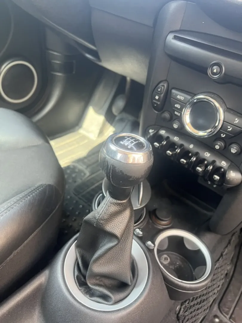 Cumpara/ Vinde online MINI Cooper 2010 SH, la cel mai bun pret pentru tine!