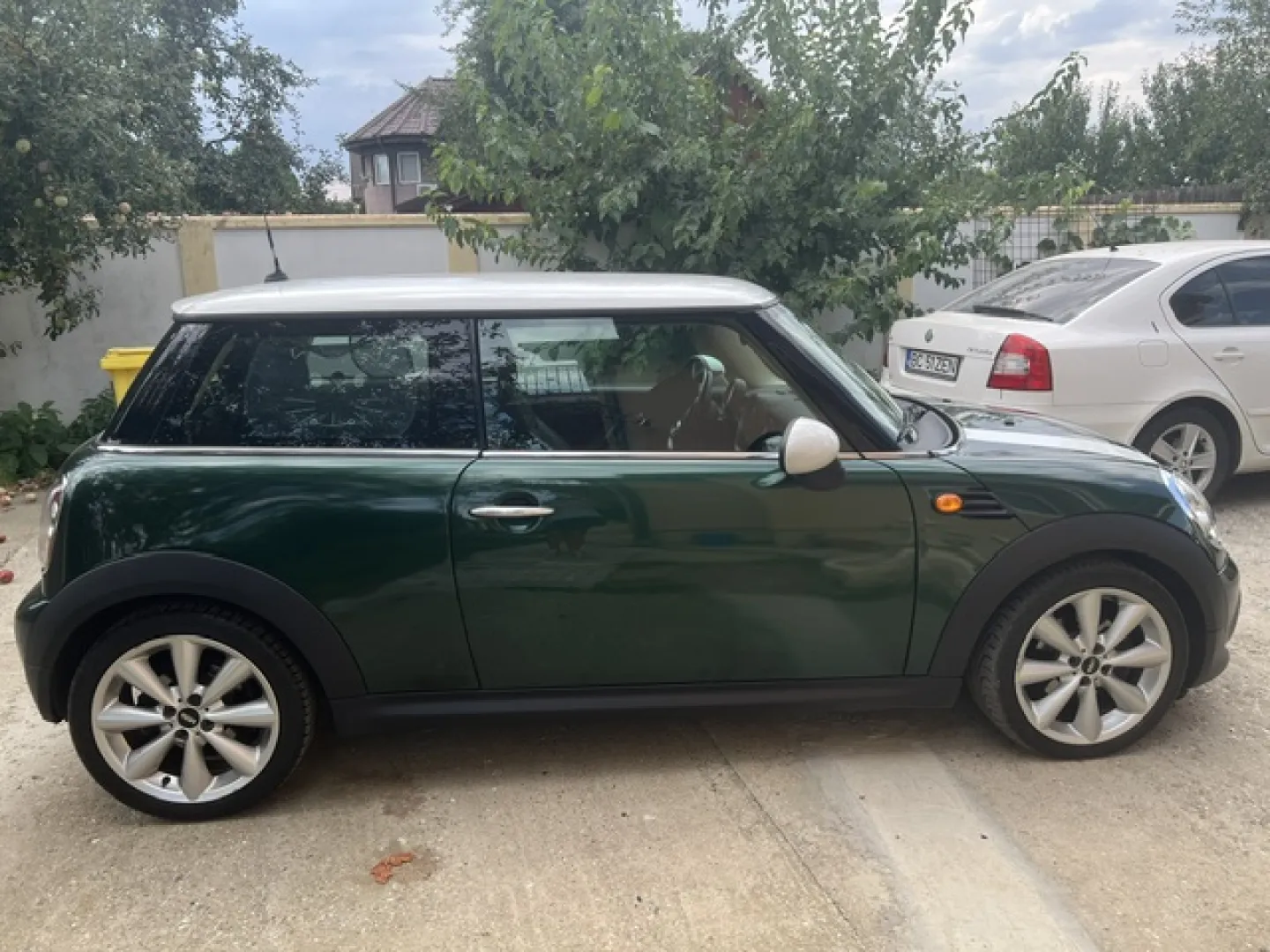 Cumpara/ Vinde online MINI Cooper 2010 SH, la cel mai bun pret pentru tine!