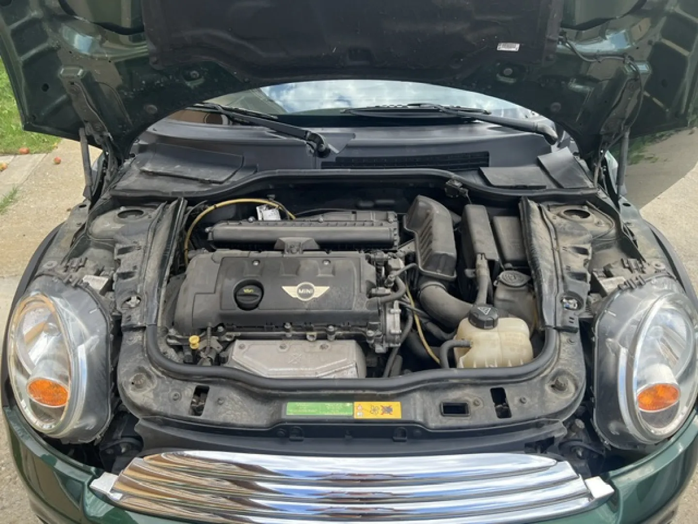 Cumpara/ Vinde online MINI Cooper 2010 SH, la cel mai bun pret pentru tine!
