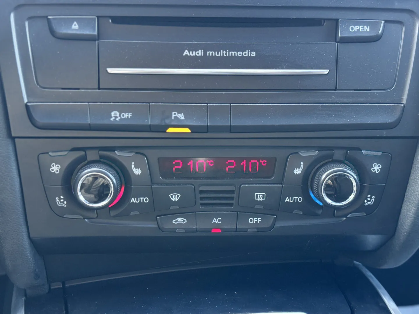 Cumpara/ Vinde online Audi A5 2011 SH, la cel mai bun pret pentru tine!
