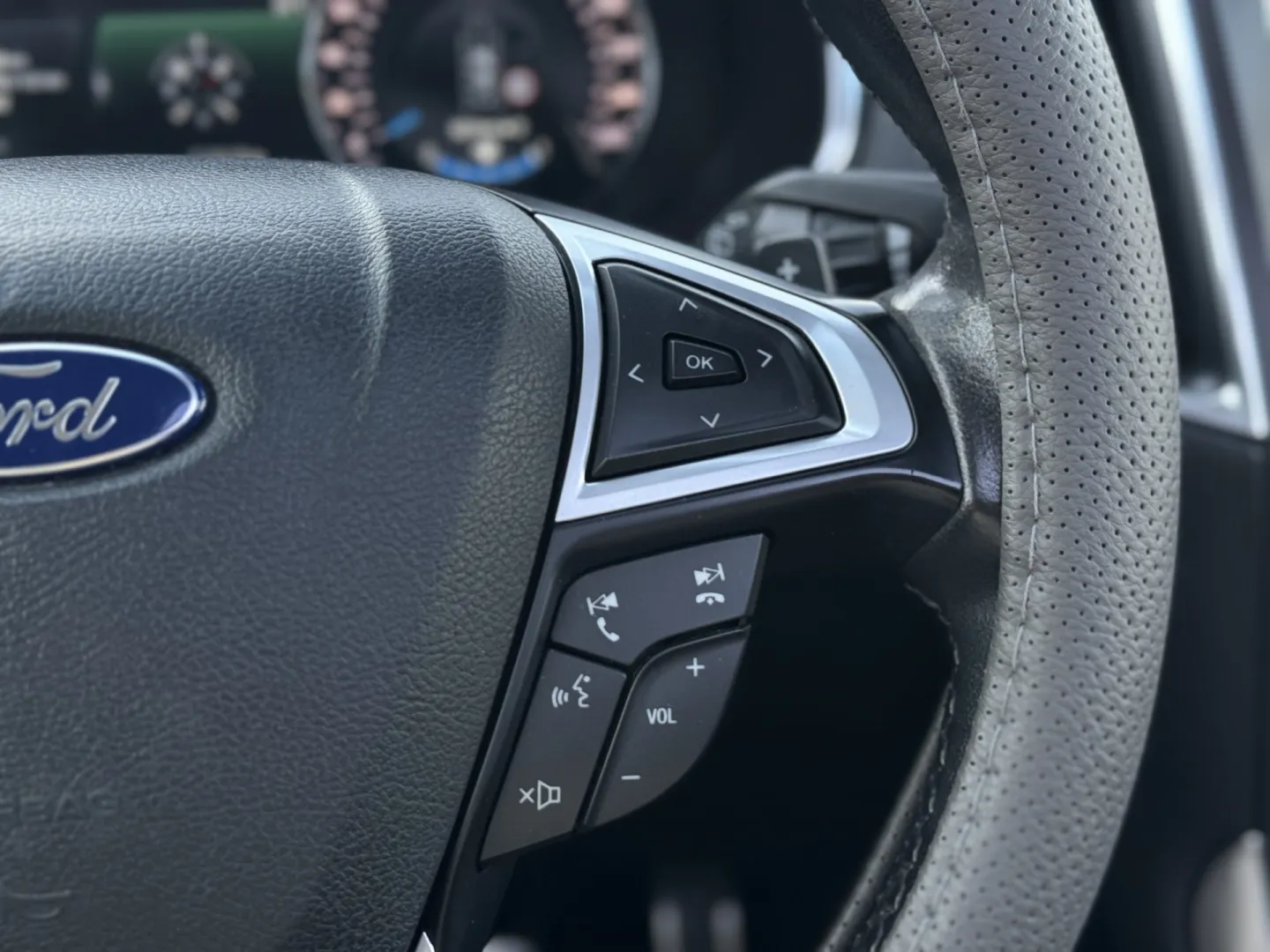 Cumpara/ Vinde online Ford Edge 2017 SH, la cel mai bun pret pentru tine!