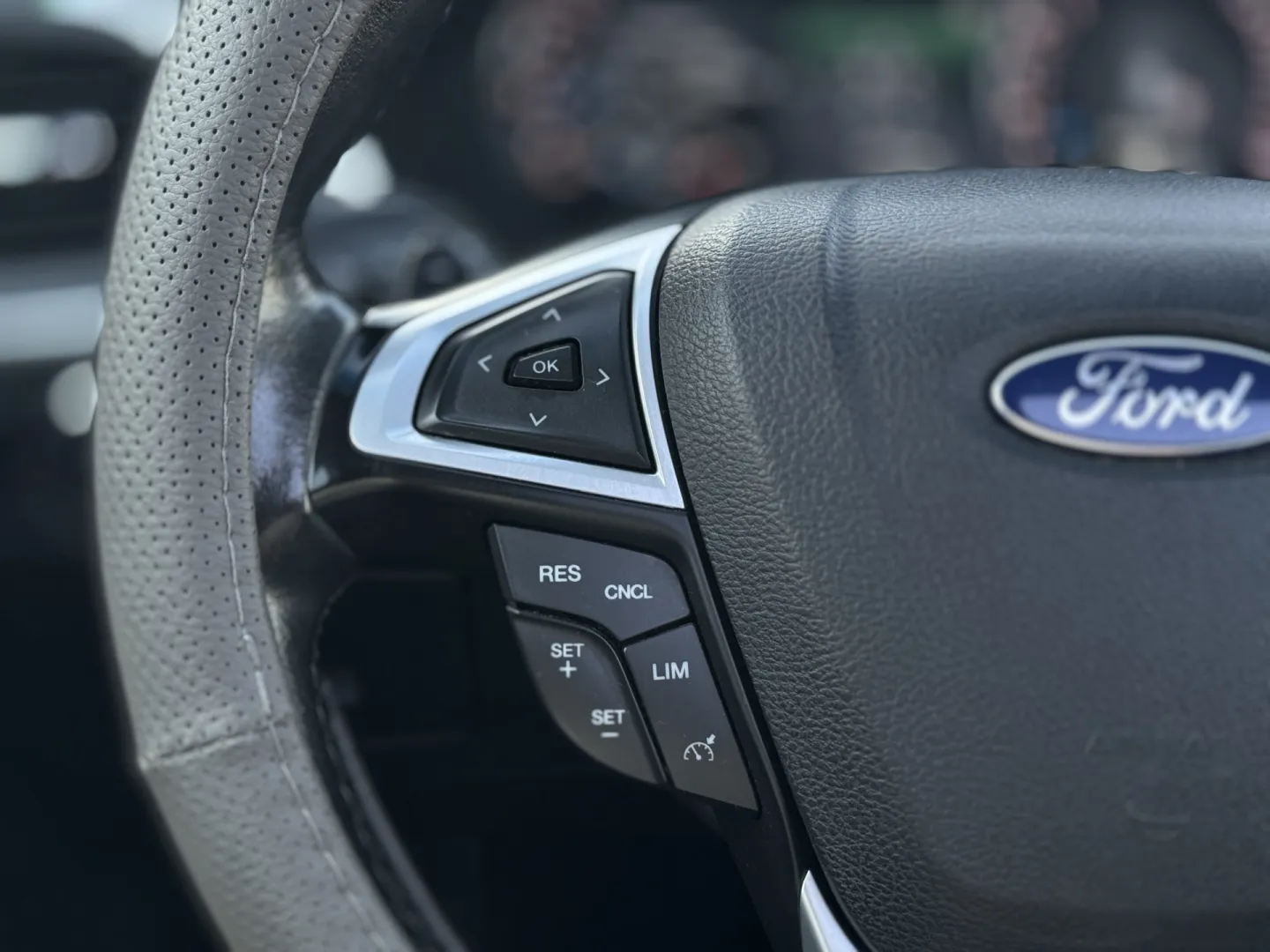 Cumpara/ Vinde online Ford Edge 2017 SH, la cel mai bun pret pentru tine!