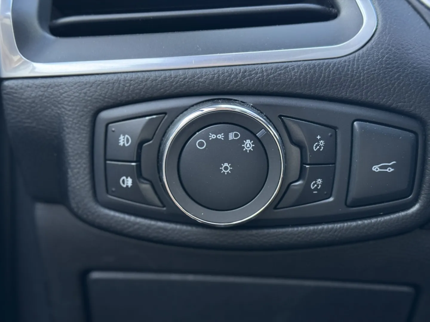 Cumpara/ Vinde online Ford Edge 2017 SH, la cel mai bun pret pentru tine!