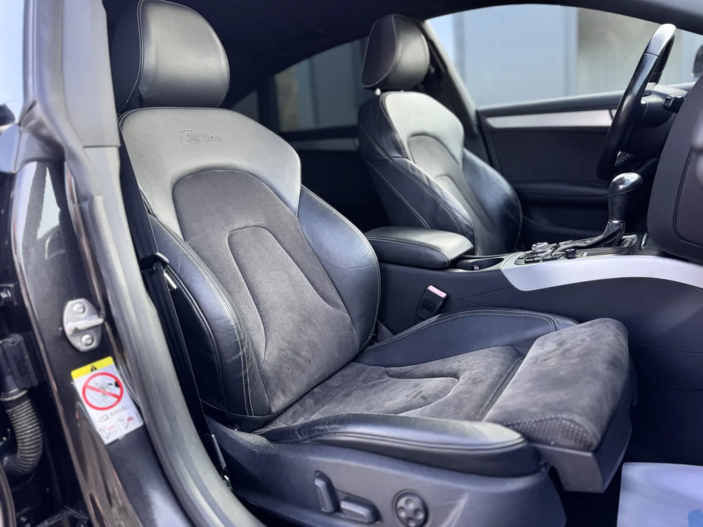 Cumpara/ Vinde online Audi A5 2011 SH, la cel mai bun pret pentru tine!