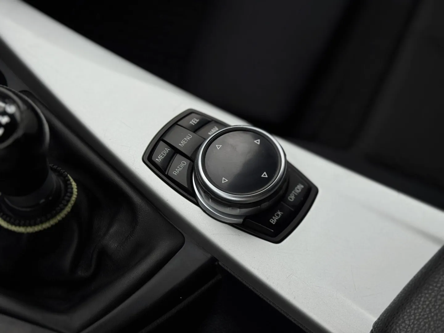 Cumpara/ Vinde online BMW 3 Series 2013 SH, la cel mai bun pret pentru tine!