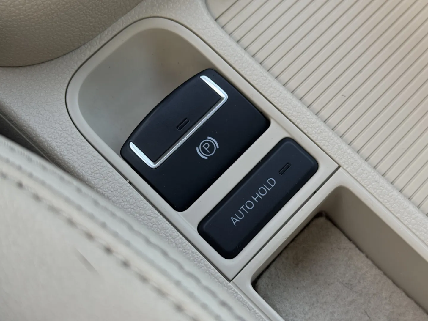 Cumpara/ Vinde online Volkswagen Tiguan 2008 SH, la cel mai bun pret pentru tine!