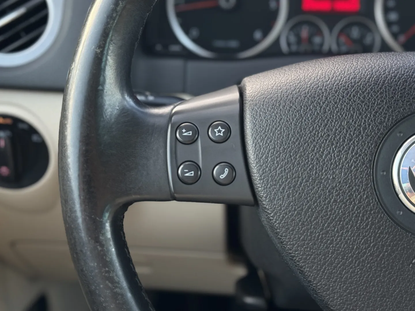 Cumpara/ Vinde online Volkswagen Tiguan 2008 SH, la cel mai bun pret pentru tine!
