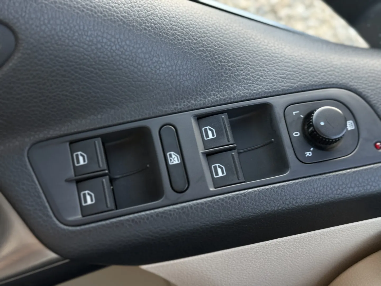 Cumpara/ Vinde online Volkswagen Tiguan 2008 SH, la cel mai bun pret pentru tine!