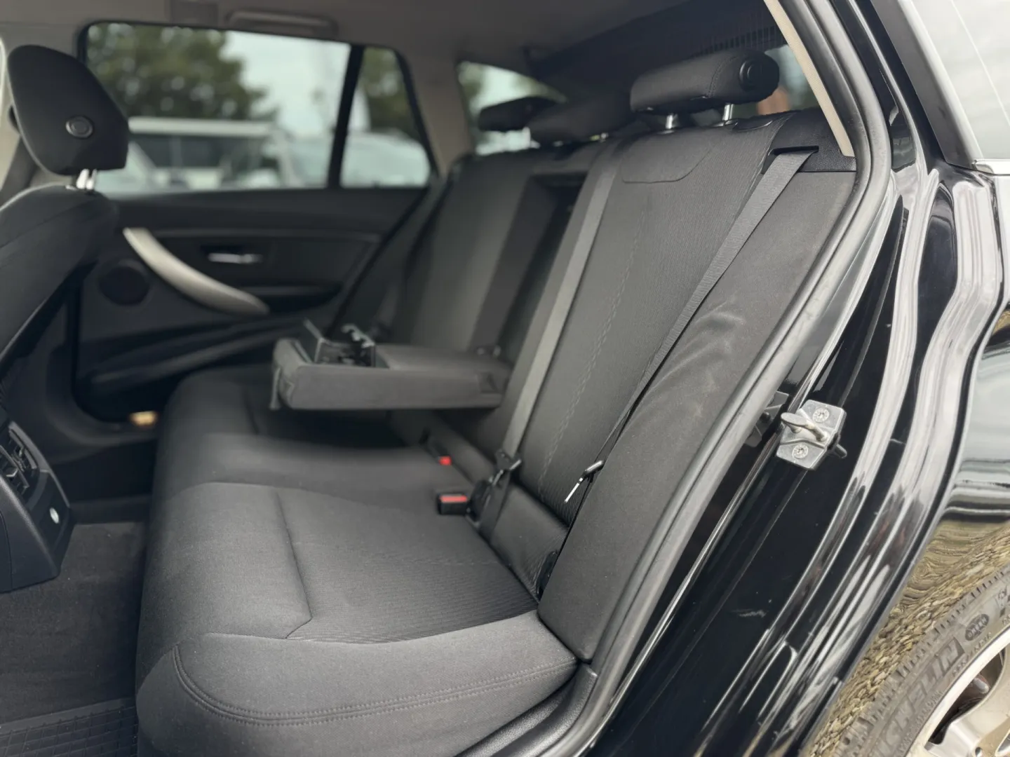 Cumpara/ Vinde online BMW 3 Series 2013 SH, la cel mai bun pret pentru tine!