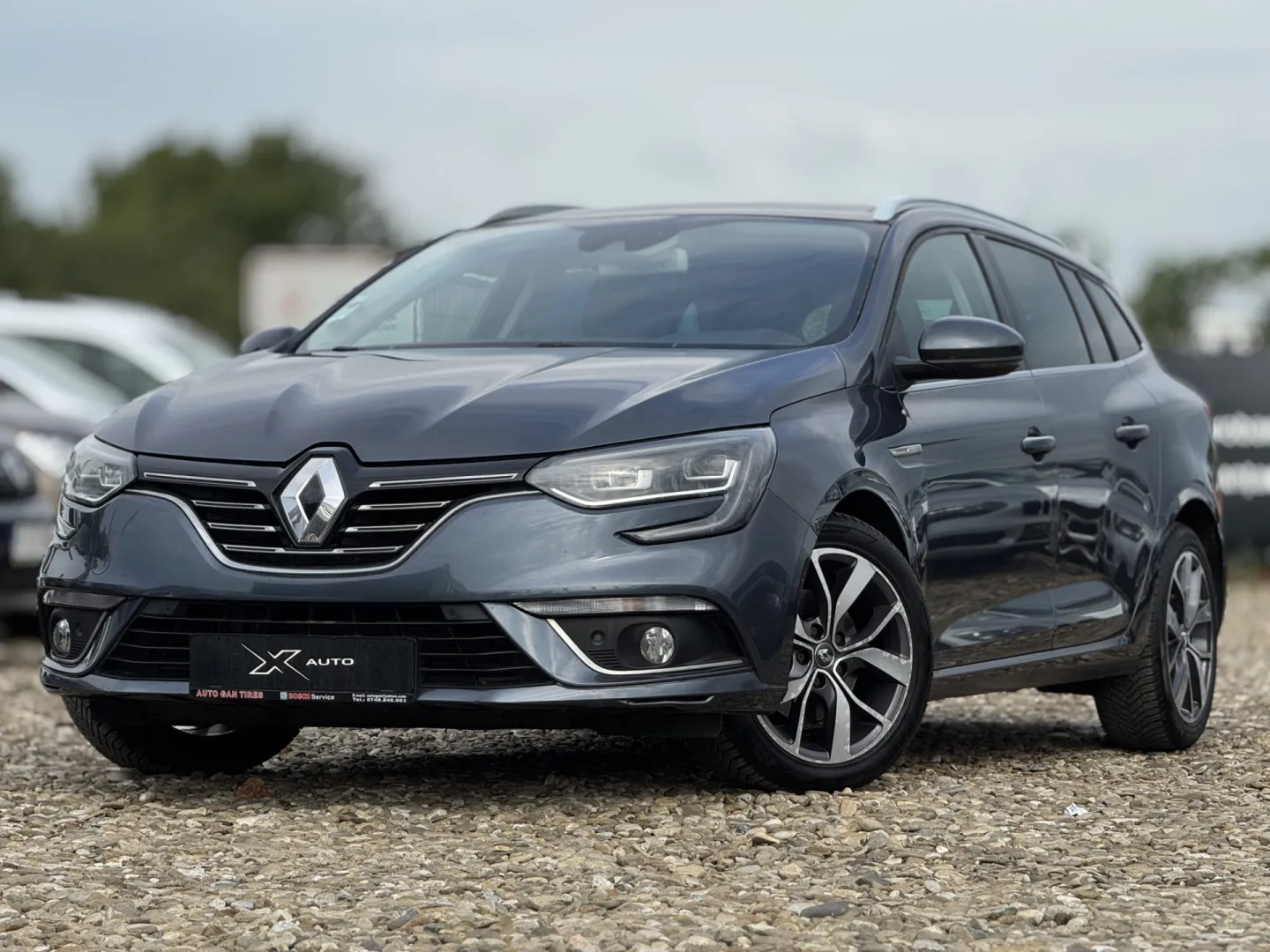 Cumpara/ Vinde online Renault  Megane 2017 SH, la cel mai bun pret pentru tine!