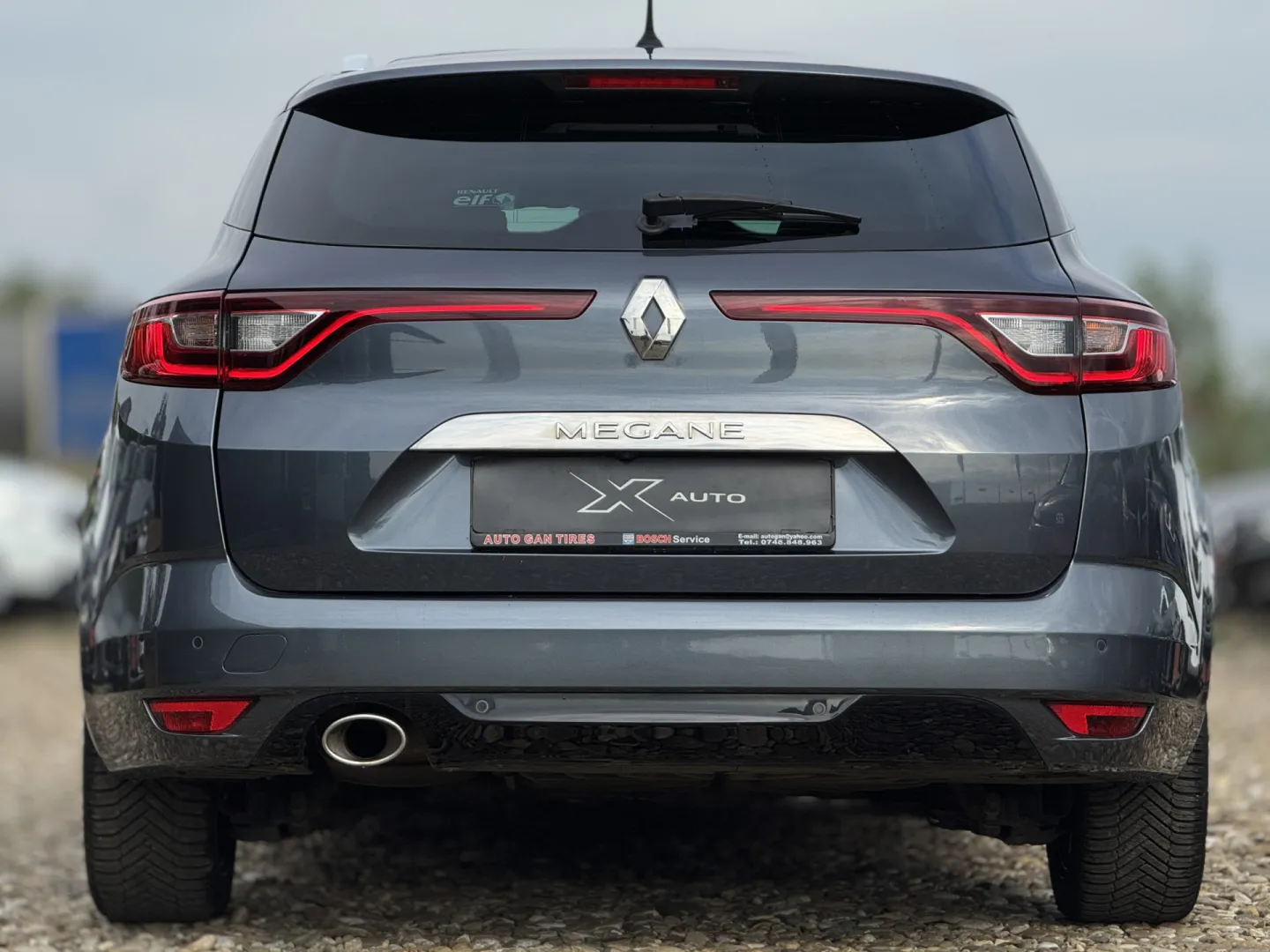 Cumpara/ Vinde online Renault  Megane 2017 SH, la cel mai bun pret pentru tine!