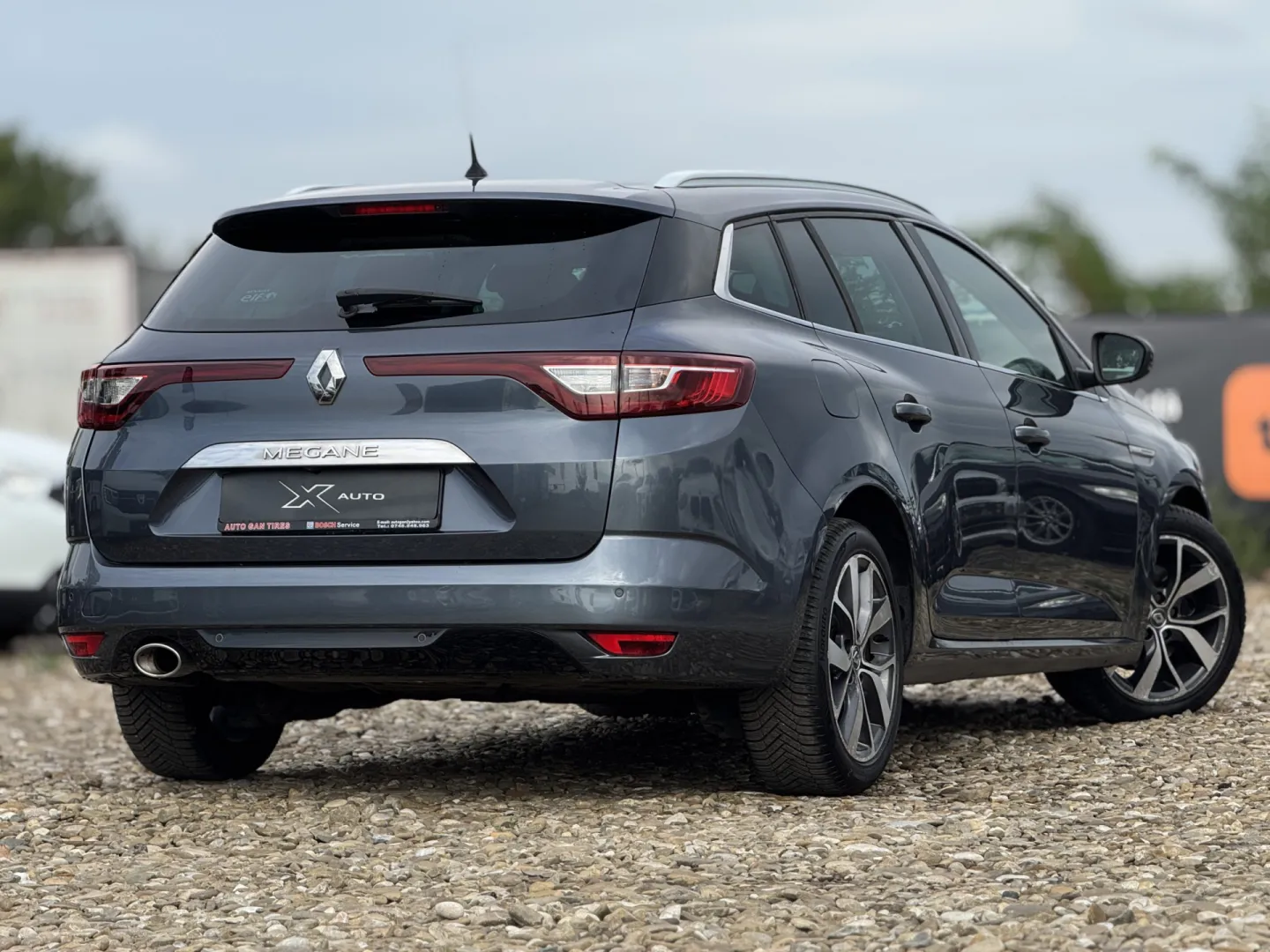 Cumpara/ Vinde online Renault  Megane 2017 SH, la cel mai bun pret pentru tine!