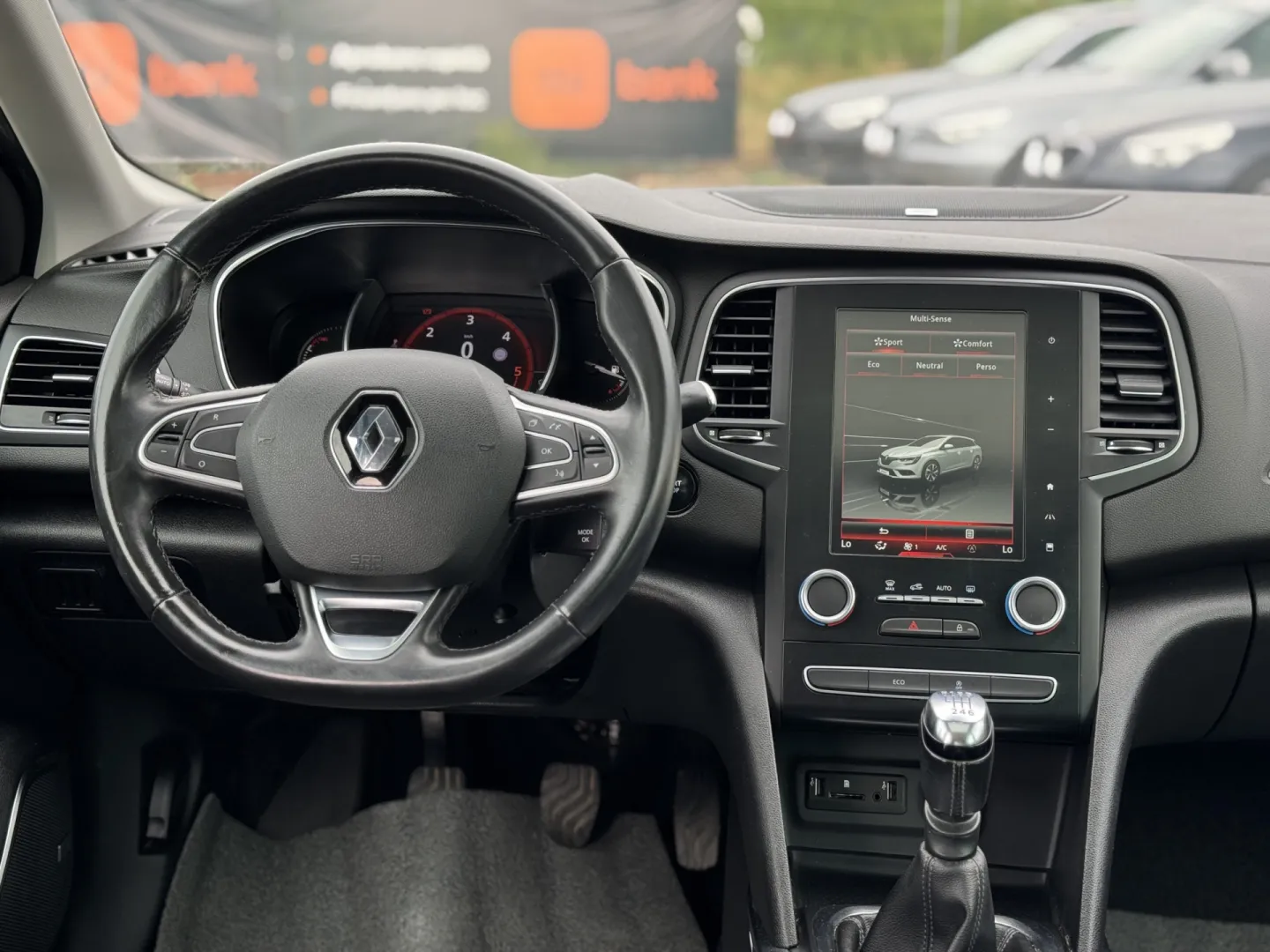 Cumpara/ Vinde online Renault  Megane 2017 SH, la cel mai bun pret pentru tine!