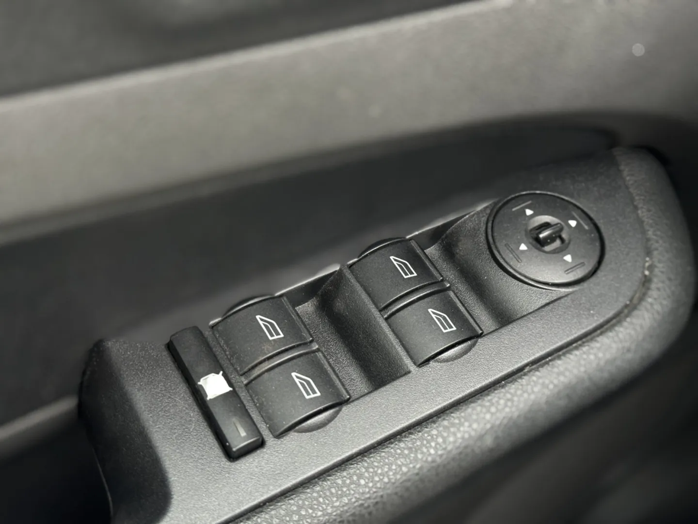 Cumpara/ Vinde online Ford Focus 2005 SH, la cel mai bun pret pentru tine!