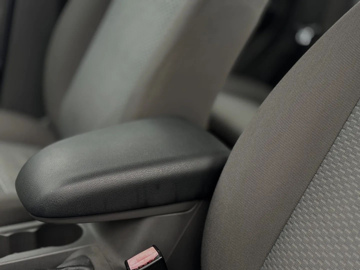 Cumpara/ Vinde online Ford Focus 2005 SH, la cel mai bun pret pentru tine!