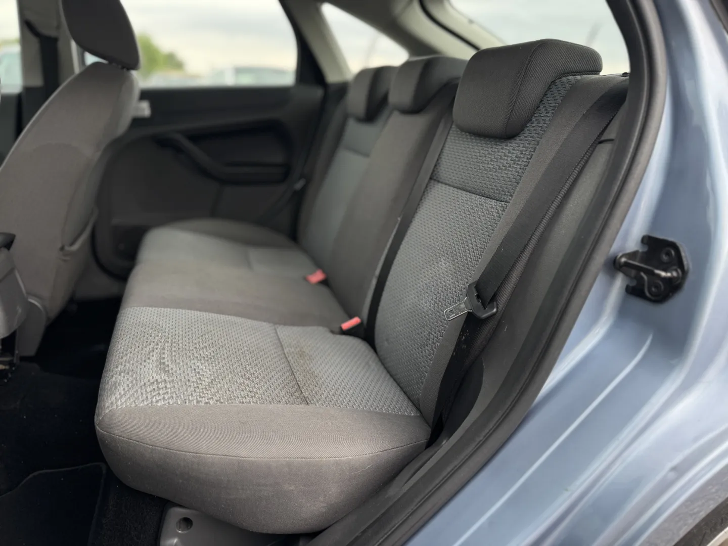 Cumpara/ Vinde online Ford Focus 2005 SH, la cel mai bun pret pentru tine!