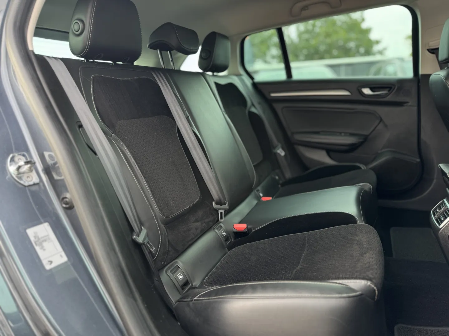 Cumpara/ Vinde online Renault  Megane 2017 SH, la cel mai bun pret pentru tine!