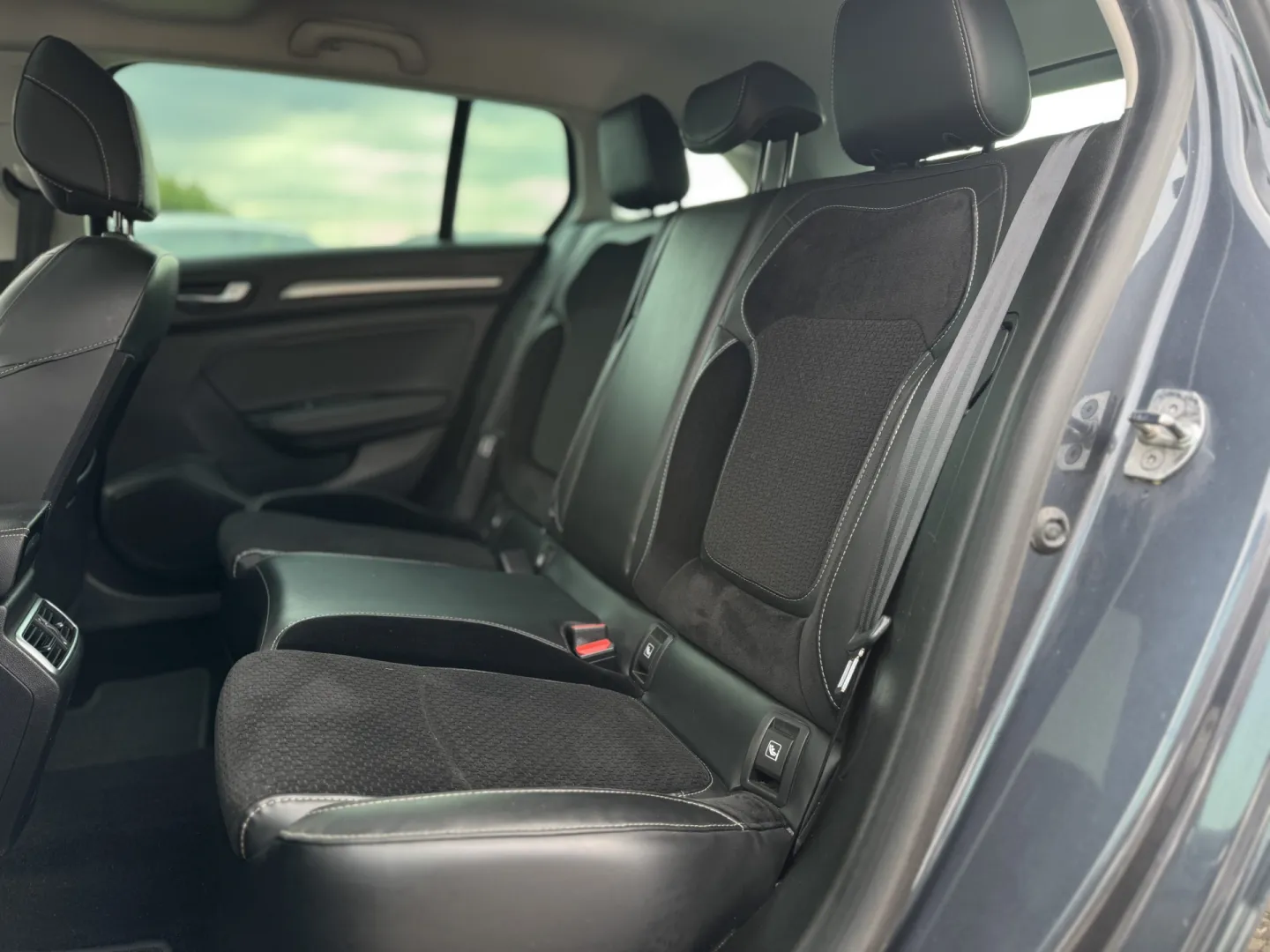 Cumpara/ Vinde online Renault  Megane 2017 SH, la cel mai bun pret pentru tine!