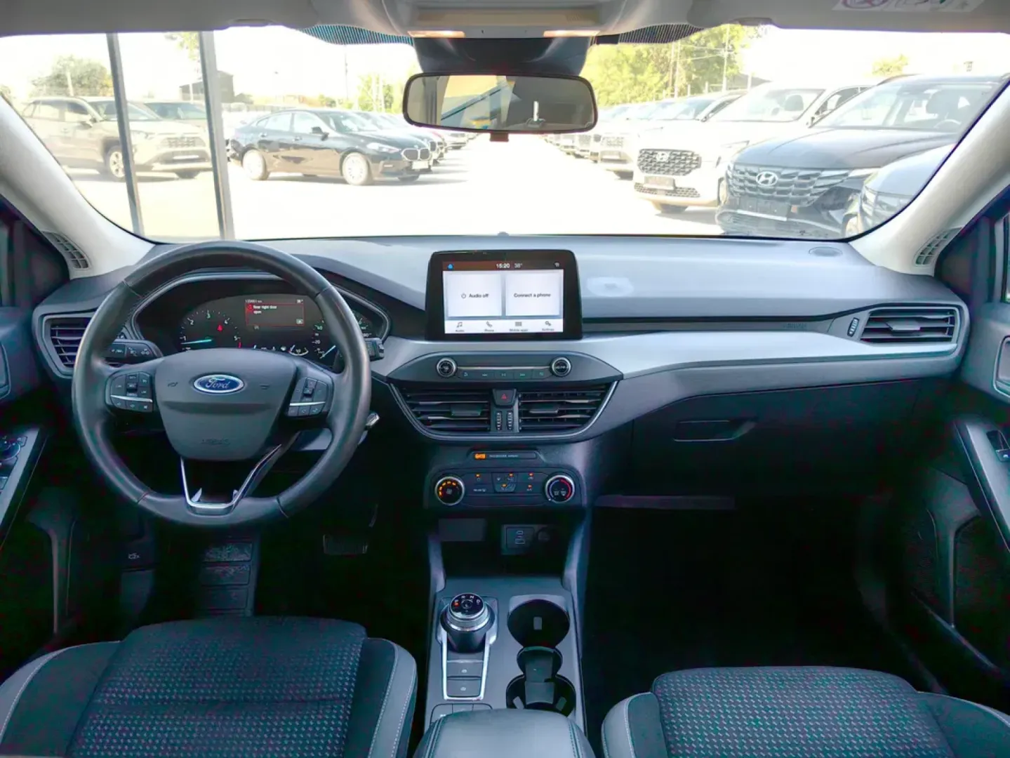 Cumpara/ Vinde online Ford Focus 2022 SH, la cel mai bun pret pentru tine!