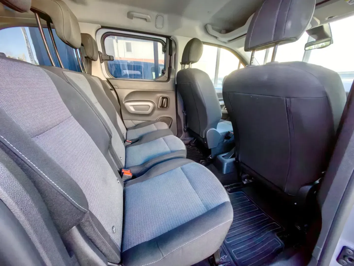Cumpara/ Vinde online Toyota Proace 2021 SH, la cel mai bun pret pentru tine!
