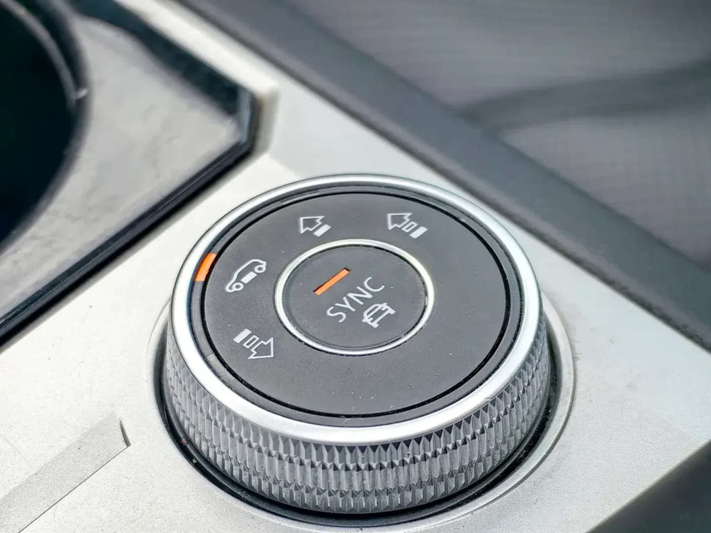 Cumpara/ Vinde online Volkswagen Touareg 2021 SH, la cel mai bun pret pentru tine!
