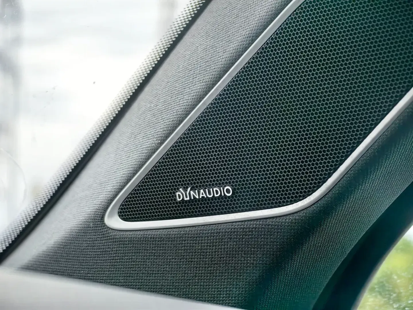 Cumpara/ Vinde online Volkswagen Touareg 2021 SH, la cel mai bun pret pentru tine!